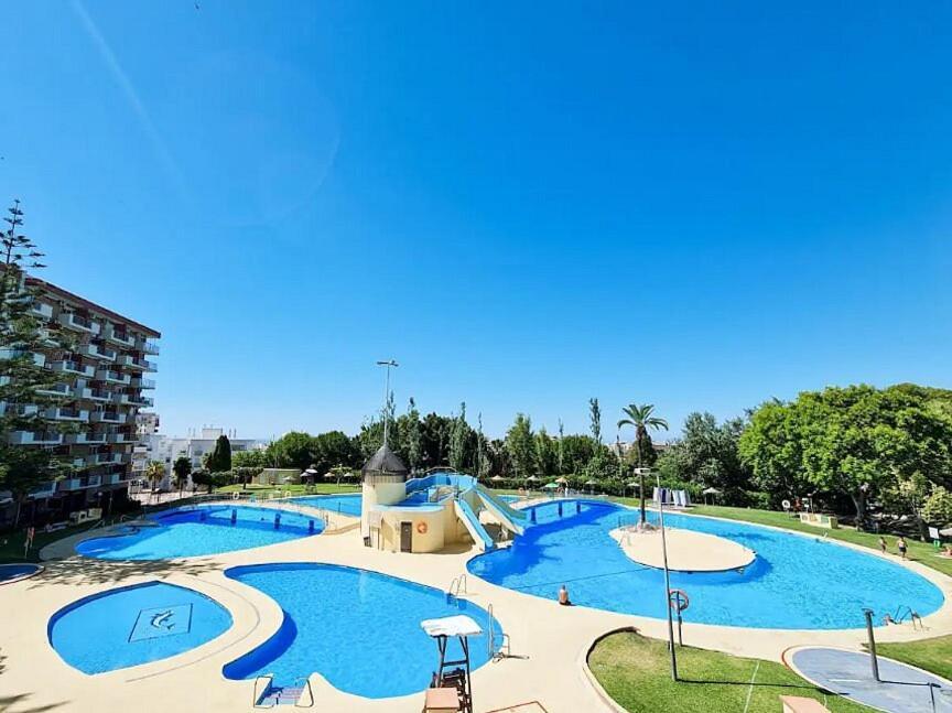 Minerva Estudio Suite La Biznaga , Beach And Pool ベナルマデナ エクステリア 写真